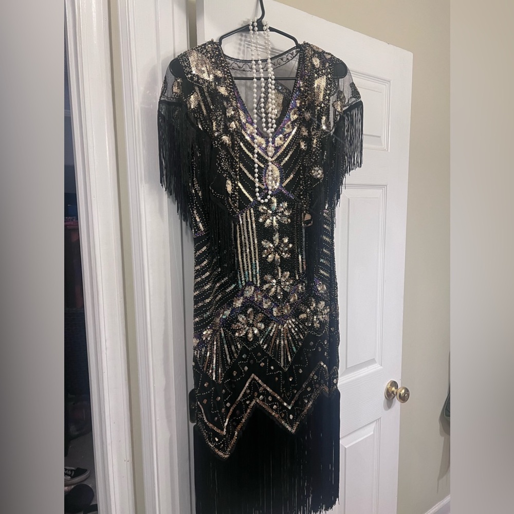 1940’s flapper dress with accessories